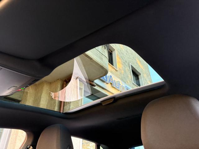 VOLKSWAGEN Taigo 1.0 TSI 110 CV DSG R-Line TETTO APR/PAN