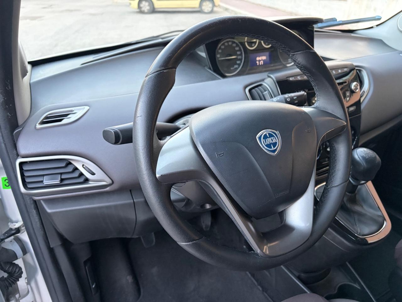 Lancia Ypsilon 1.2 Benz ideale per neopatentati