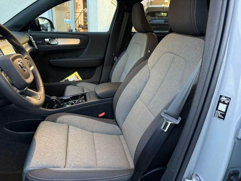 Volvo XC40 B3 automatico Plus Black Edition