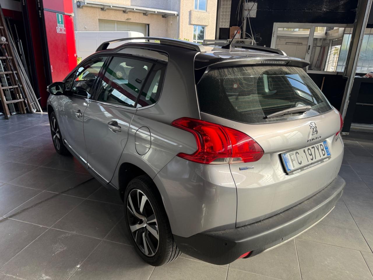 Peugeot 2008 PureTech Turbo 130 S&S Allure