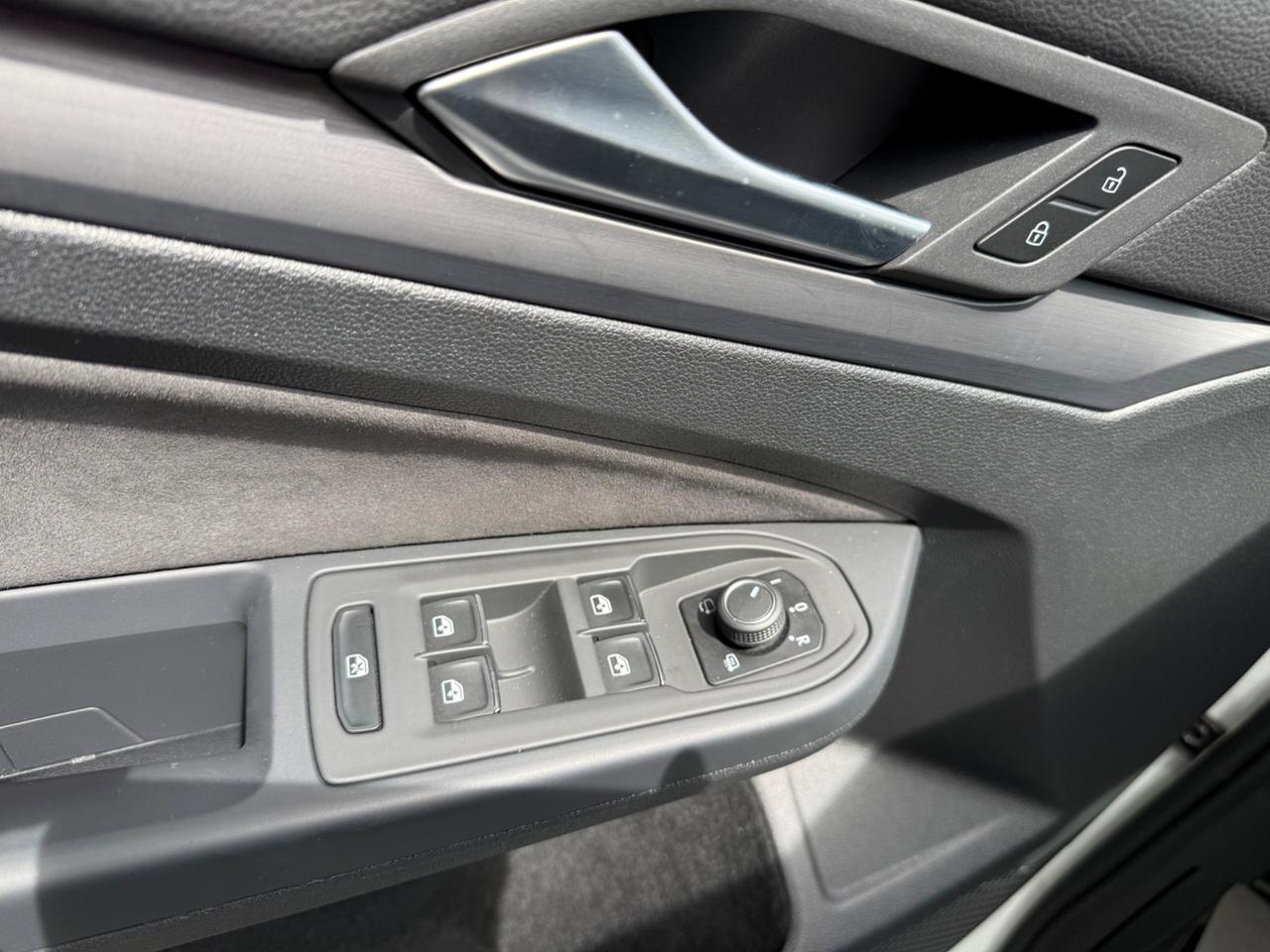Volkswagen Golf GTI 2.0 TSI DSG PERFORMANCE