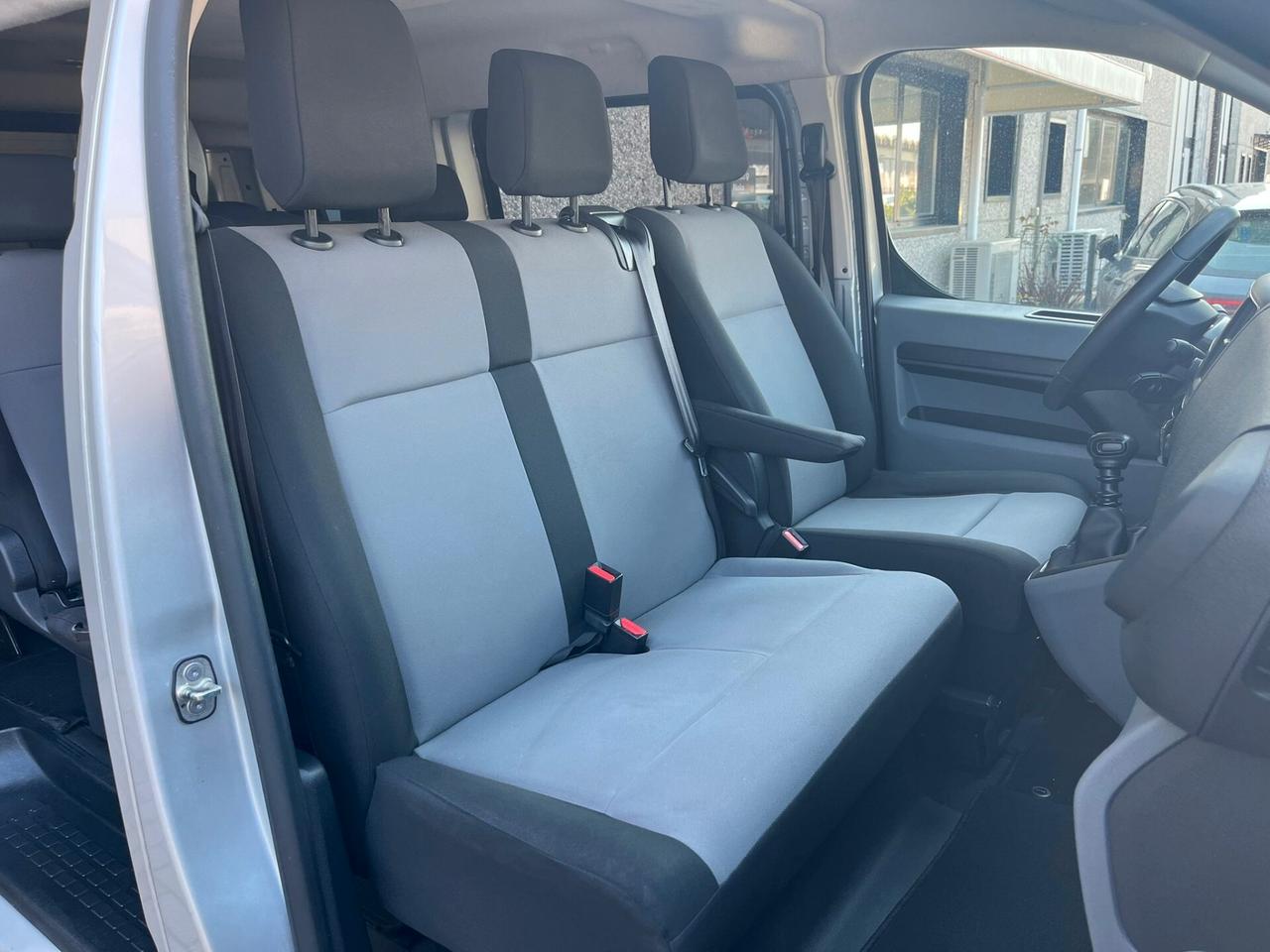 Peugeot Expert BlueHDi 115 S&S PL-TN Combi Standard 9 POSTI