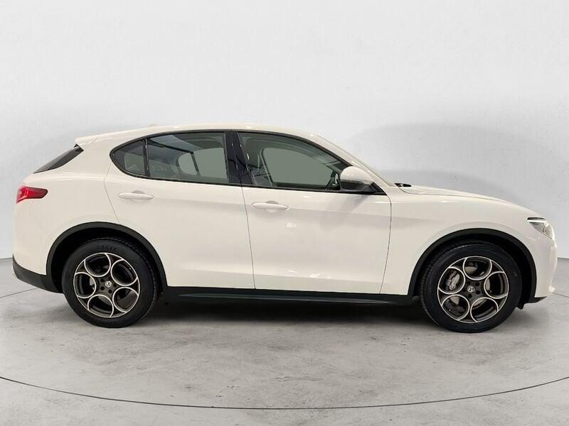 Alfa Romeo Stelvio Stelvio 2.2 Turbodiesel 180 CV AT8 RWD Super