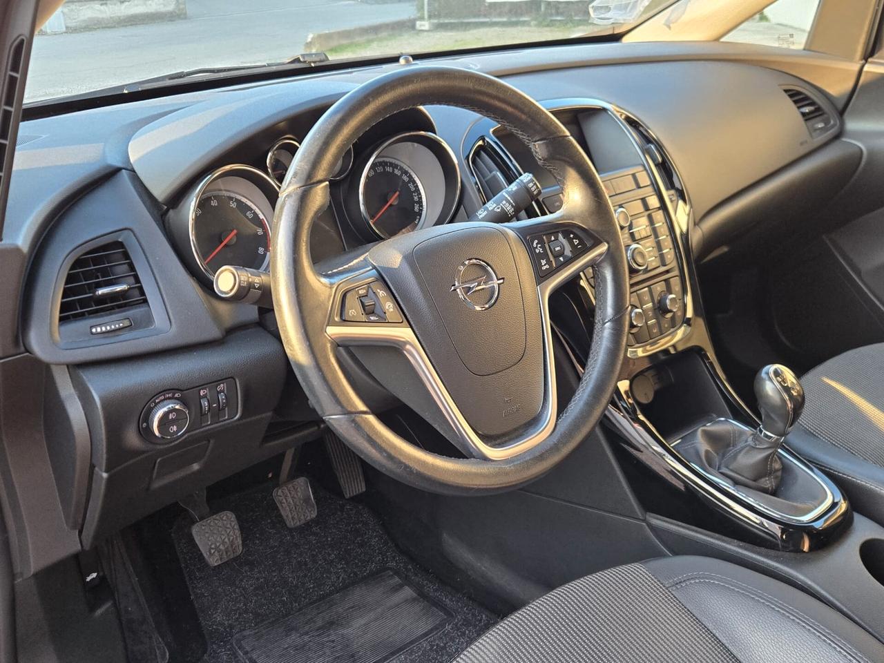 Opel Astra 1.4 Turbo Sports Tourer GPL Cosmo