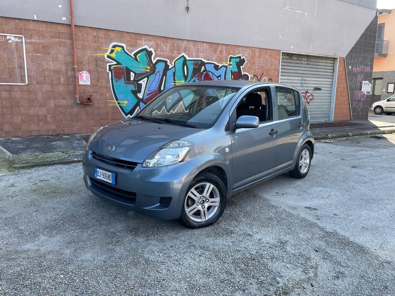 Daihatsu Sirion 1.0 Hiro