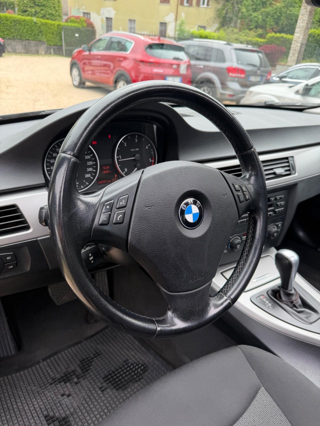 Bmw 320d FUTURA ASI TETTO KMCERT GARANZ UNICOPR