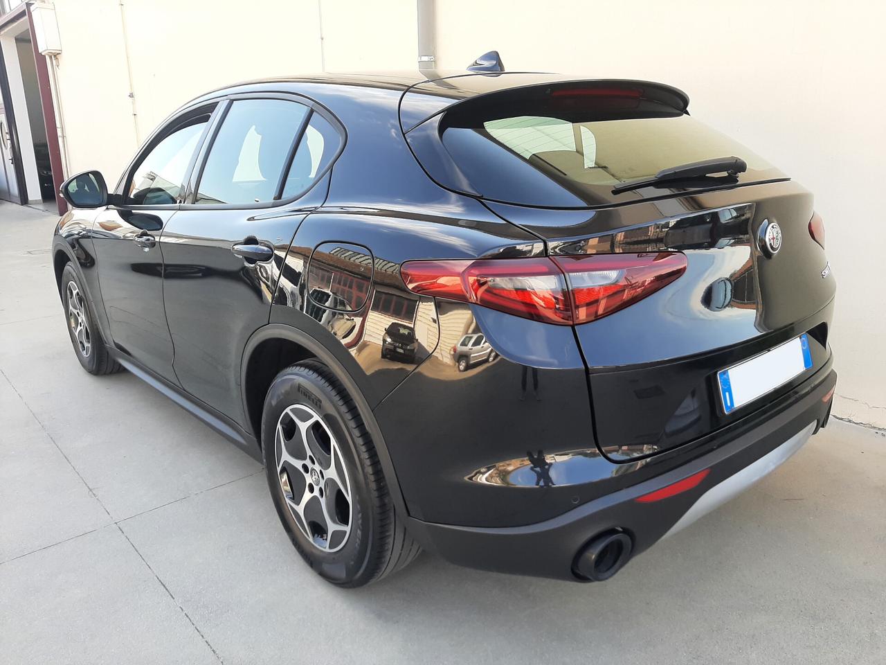 Alfa Romeo Stelvio 2.2 TD 160 CV AT8 RWD Business