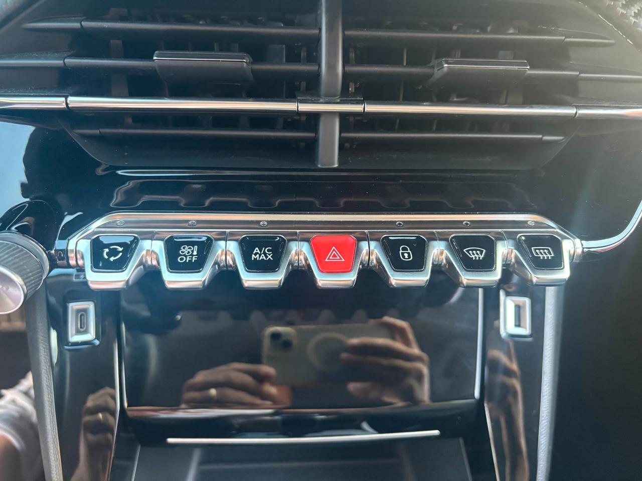 Peugeot 2008 BlueHDi 130 EAT8 Allure-2021