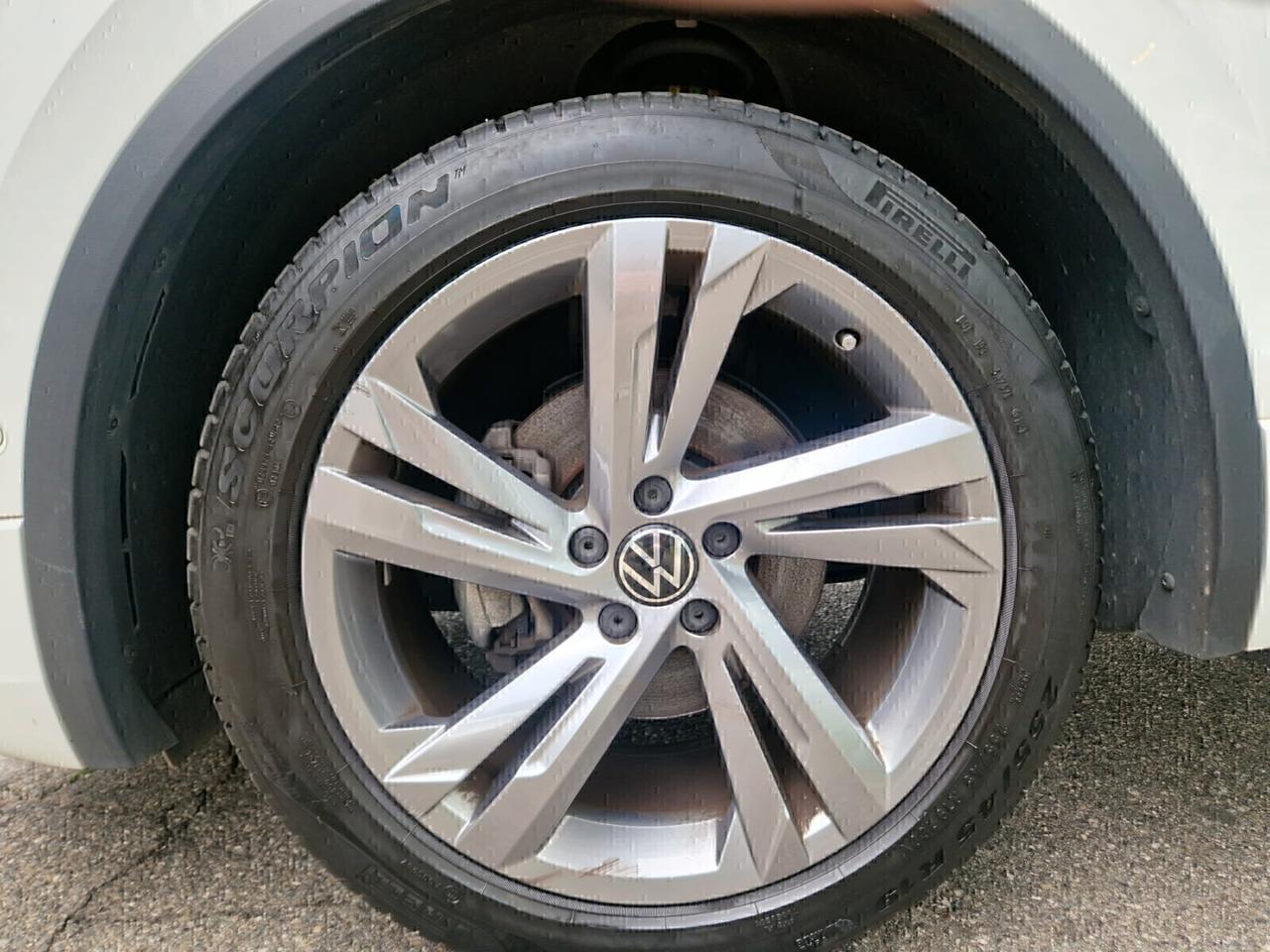 Volkswagen Tiguan 2.0 TDI 150 CV SCR DSG R-Line