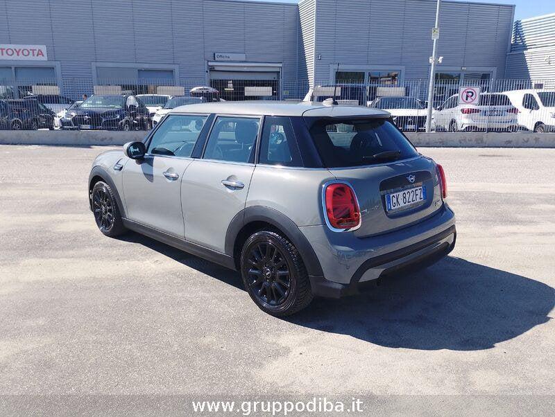 MINI Mini 5 porte Mini F55 2021 5p Mini 5p 1.5 One Camden 102cv auto