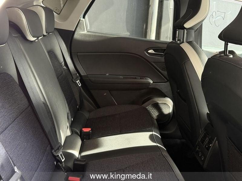 Renault Captur E-Tech hybrid 1.6 E-TECH HEV 145 TECHNO AUTO