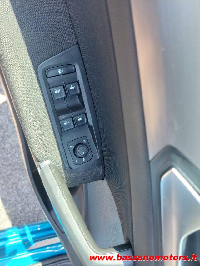 VOLKSWAGEN Touran 1.5 TSI ACT DSG Business BlueMotionTechnology