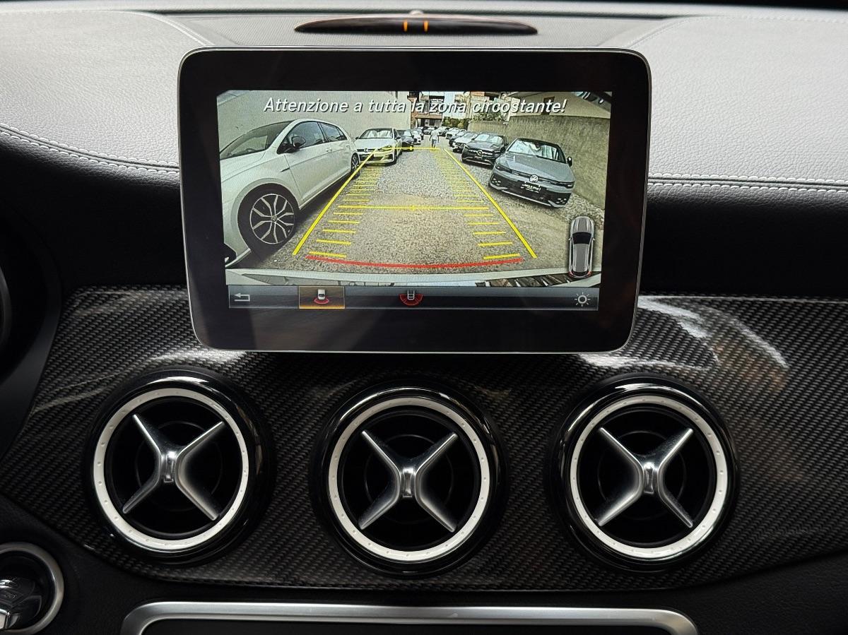 Mercedes GLA 200d Premium AMG Night Edition 136CV
