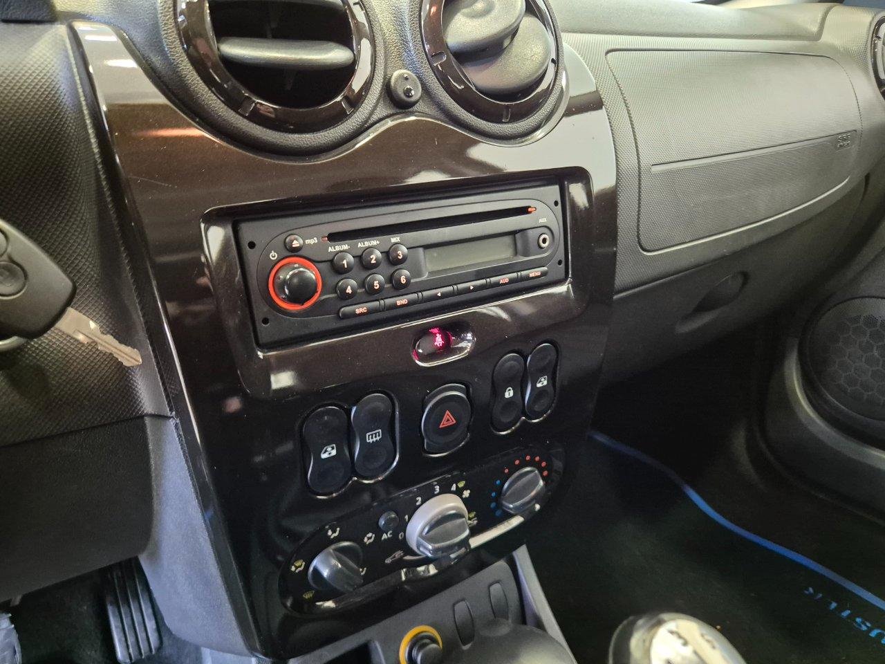Dacia Duster 1.6 Ambiance 4x2 110cv - NEOPATENTATI - Clima - Radio Mp3