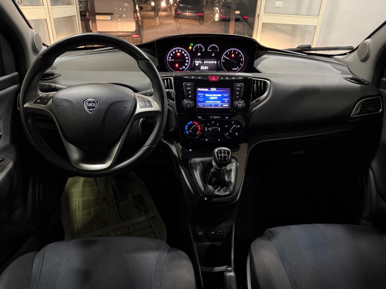 Lancia Ypsilon 1.2 69 CV 5 porte S&S Gold