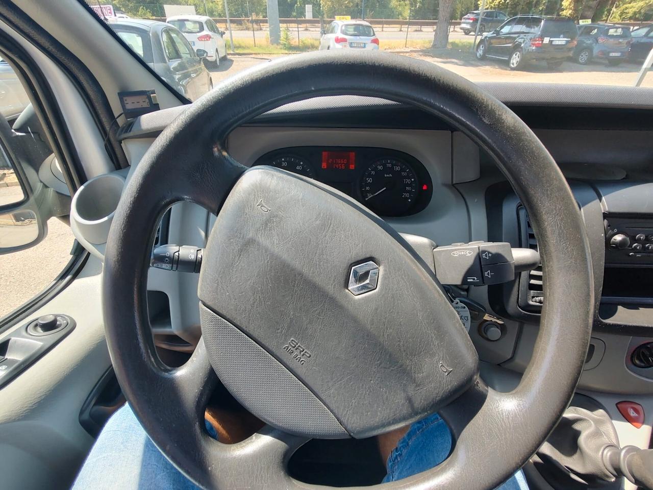 Renault Trafic T27 2.0 DCI 115 CV L1H1, OK NEOPATENTATI