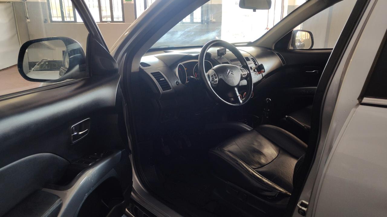 Citroen C-Crosser 2.2 HDi 160CV FAP