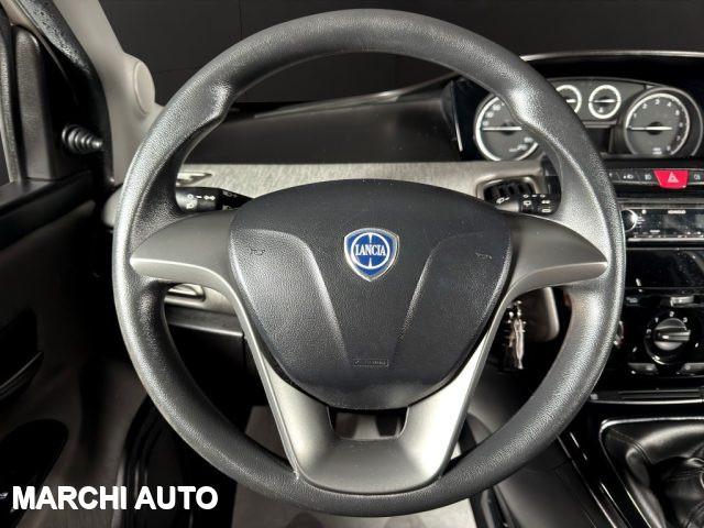 LANCIA Ypsilon 1.2 69 CV 5 porte Silver