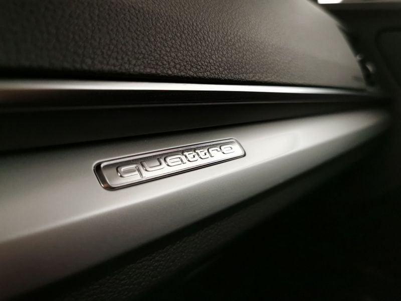 Audi Q5 Sportback 40 2.0 tdi mhev 12V S line quattro s-tronic