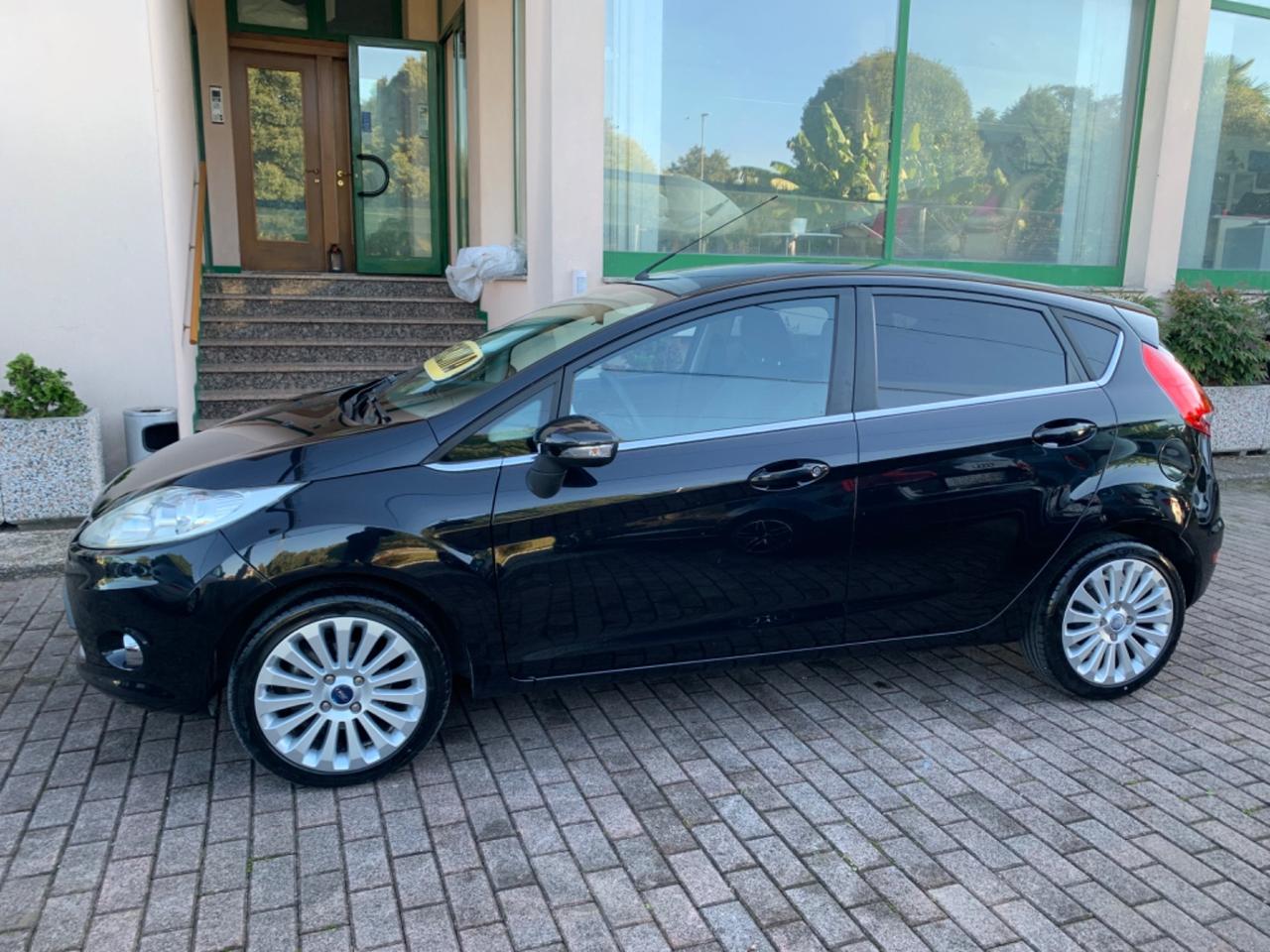Ford Fiesta 1.2 82 CV 5 porte Titanium