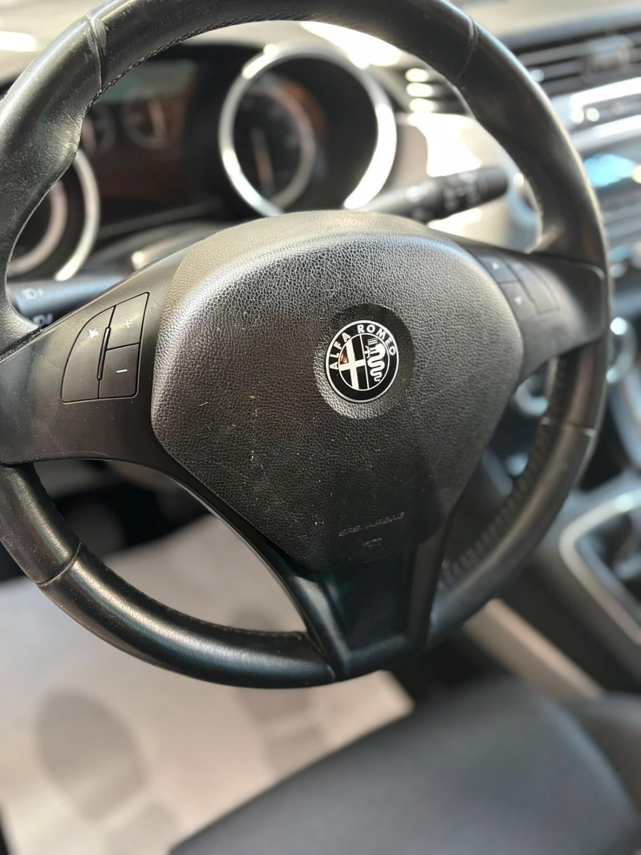 Alfa Romeo Giulietta 1.6 JTDm-2 105 CV Exclusive