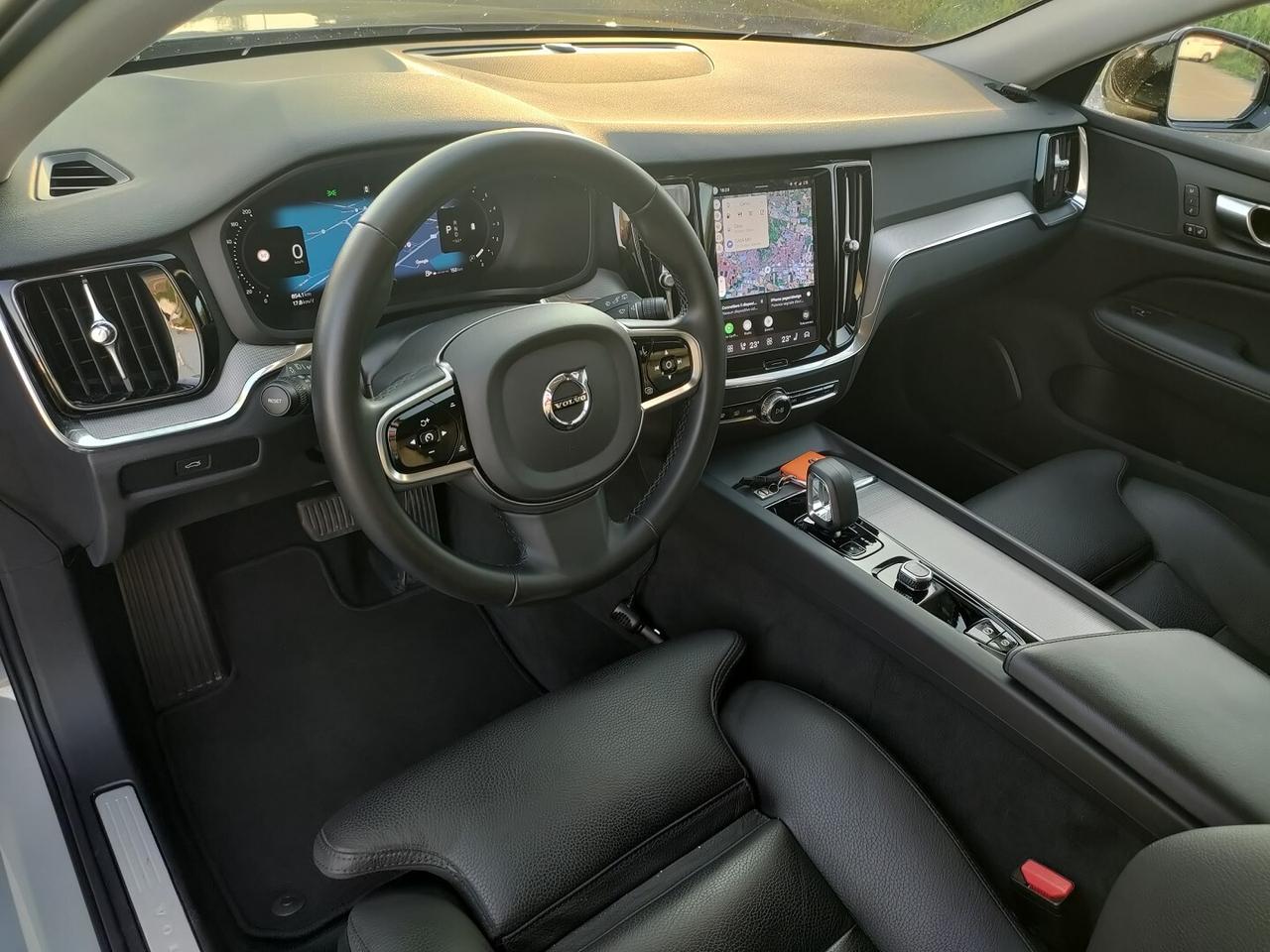 VOLVO V60 II N1 2.0 B4 Plus Dark IVA INCLUSA