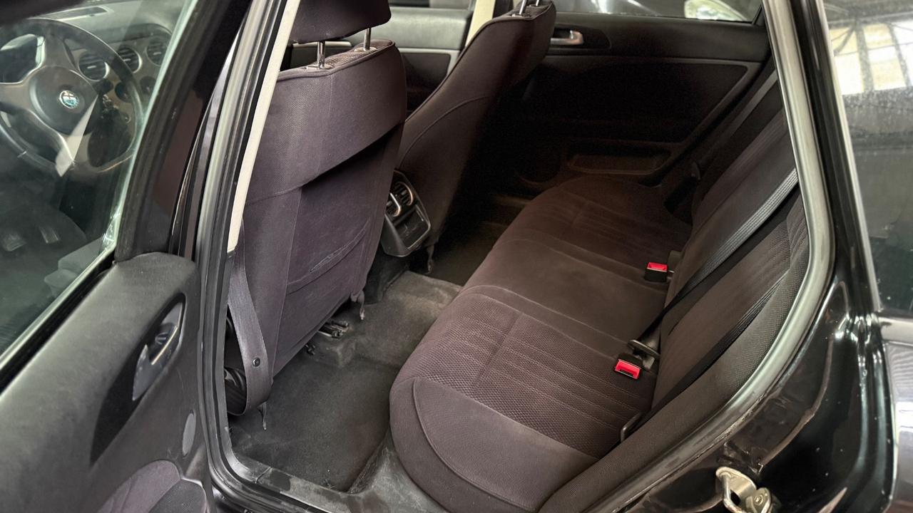 Alfa Romeo 159 1.9 JTDm 16V Sportwagon TI