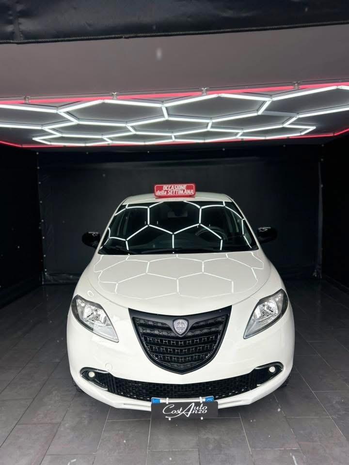 Lancia Ypsilon 0.9 TwinAir 85cv Ecochic Gold 2014