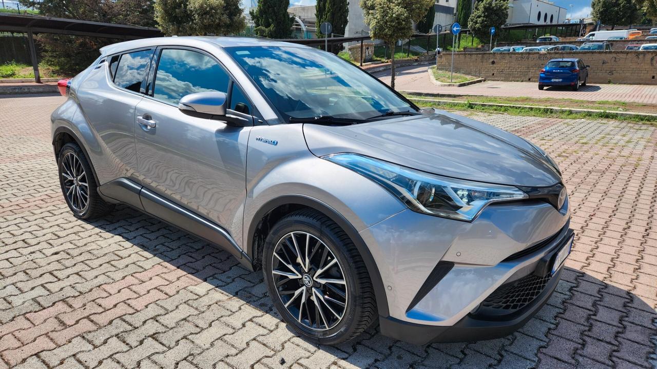 Toyota C-HR 1.8 Hybrid E-CVT Lounge