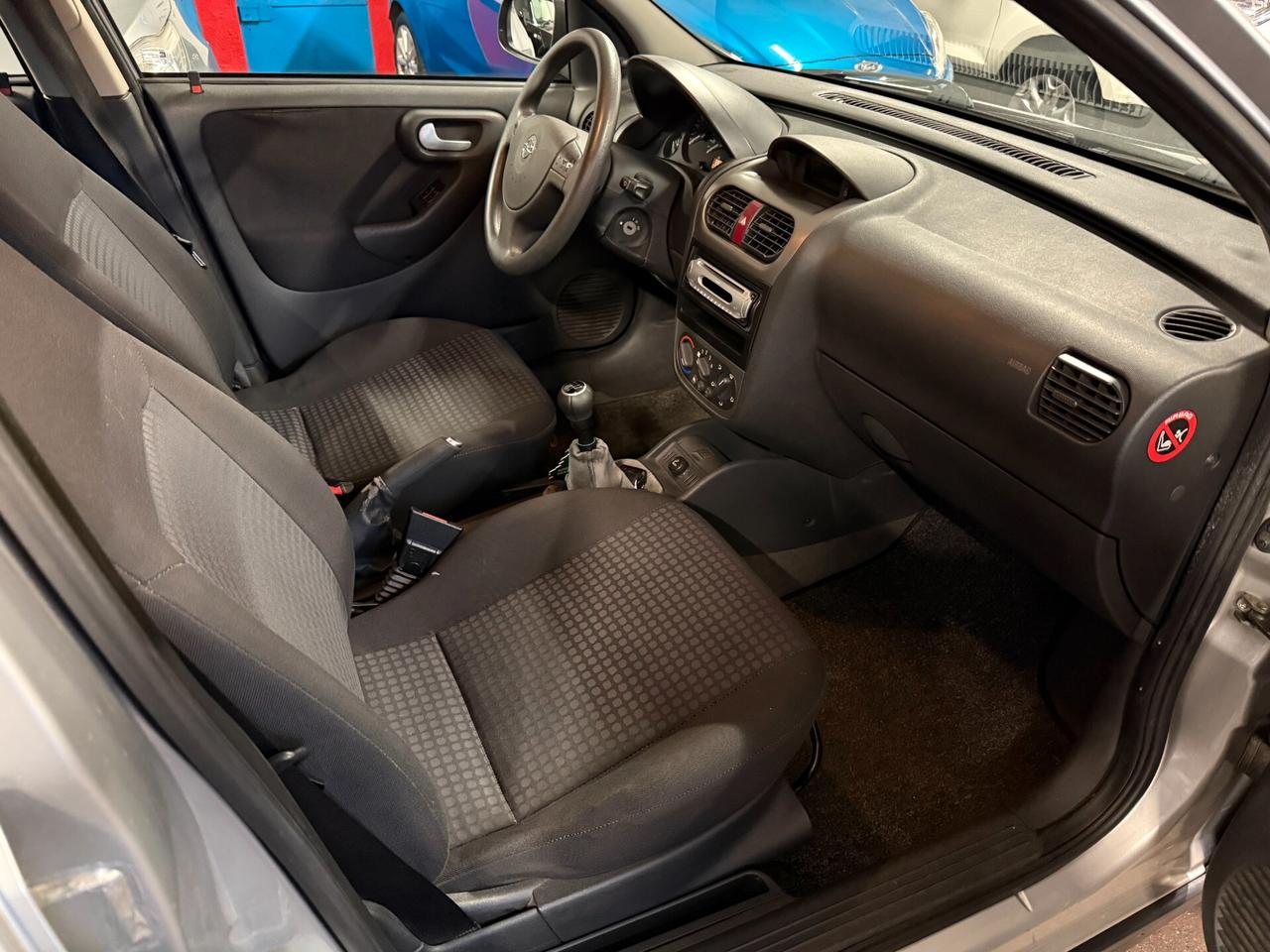 Opel Corsa 1.2i 16V cat 5 porte Club