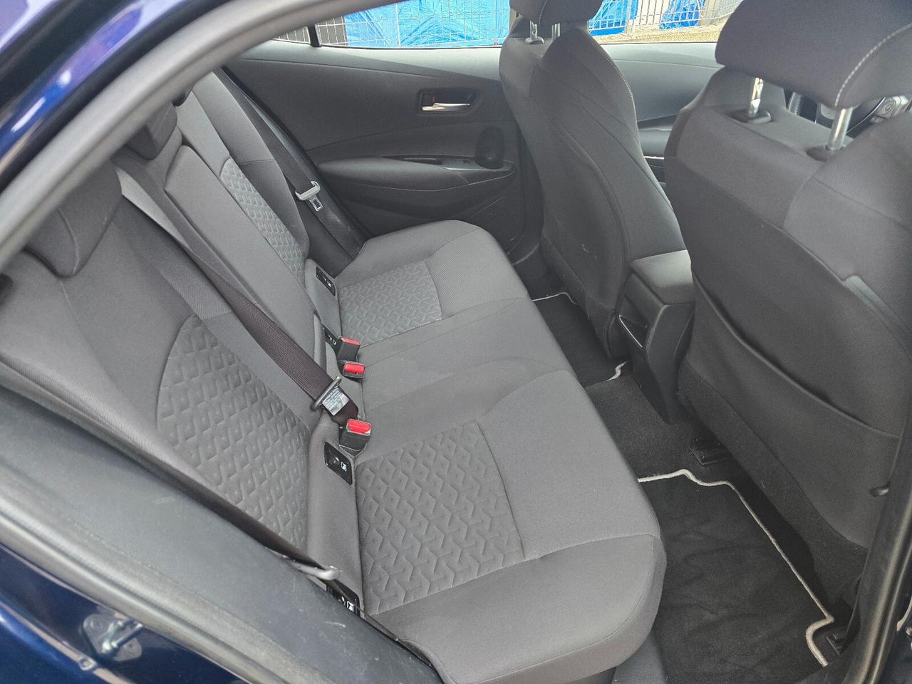 Toyota Corolla 1.8 Hybrid Business