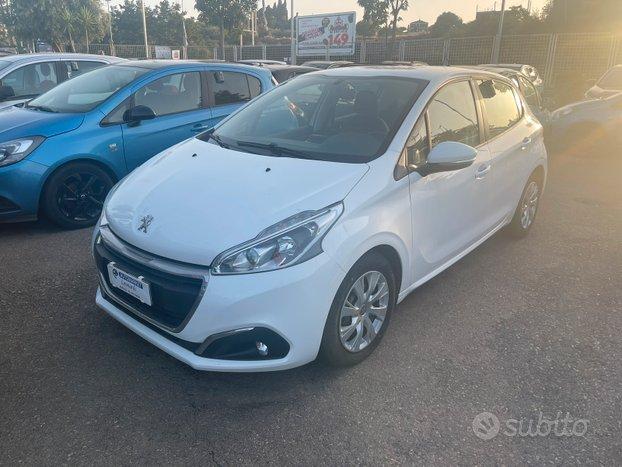 Peugeot 208 Business