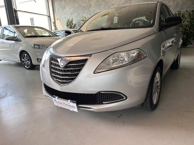 Lancia Ypsilon 1.2 69 CV 5 porte GPL Ecochic Silver