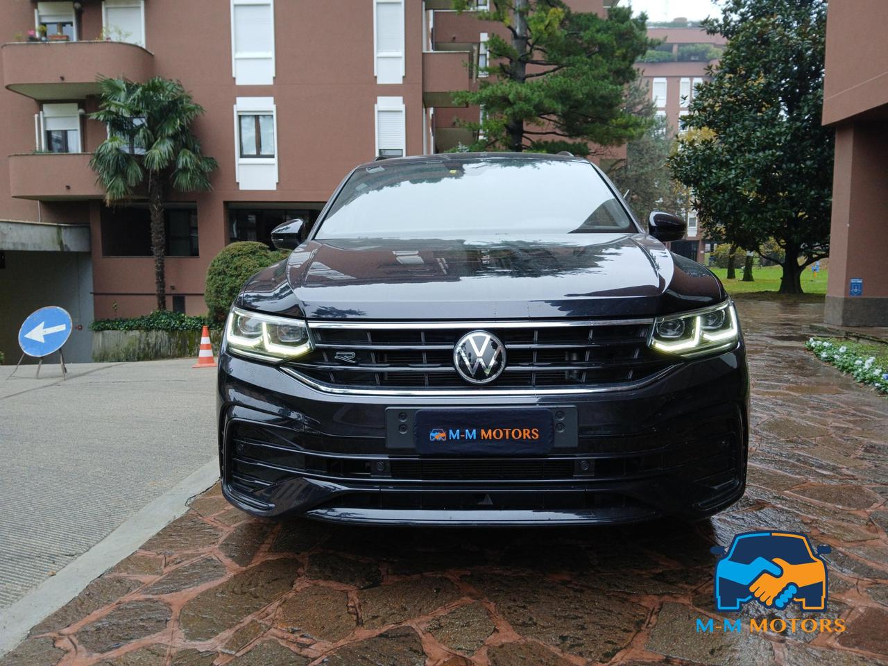 Volkswagen Tiguan 2.0 tdi R-Line 150cv dsg