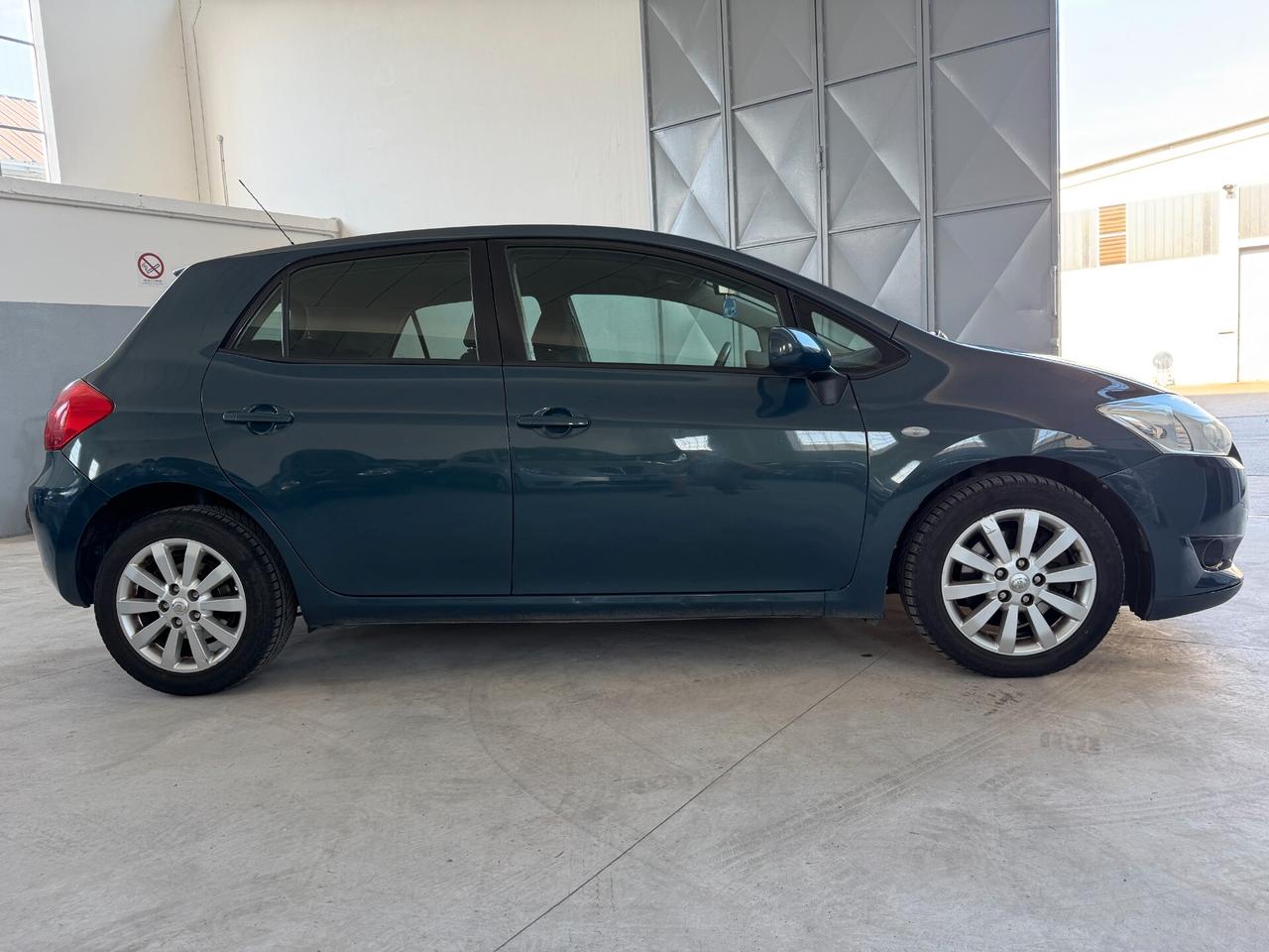 Toyota Auris 2.0 D-4D 5 porte Sol