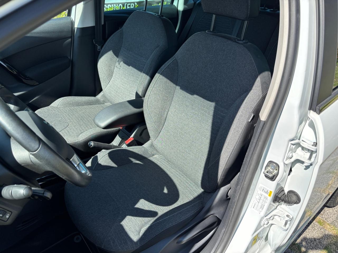 Citroen C3 1.2 82CV Exclusive-12/2015"KM 59.000"