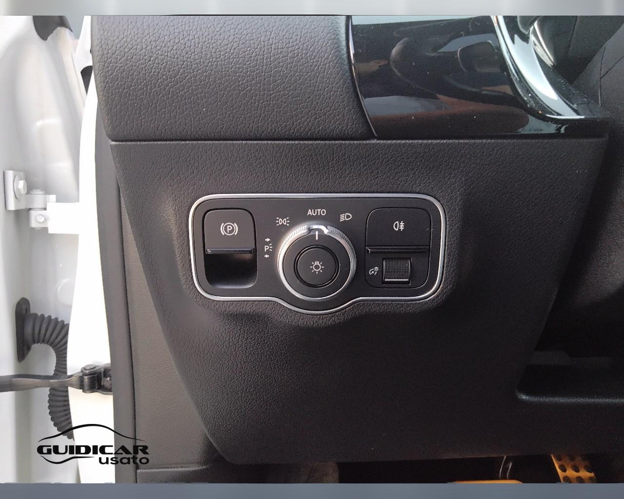 Mercedes-Benz GLA-H247 2020 - GLA 200 d Premium auto