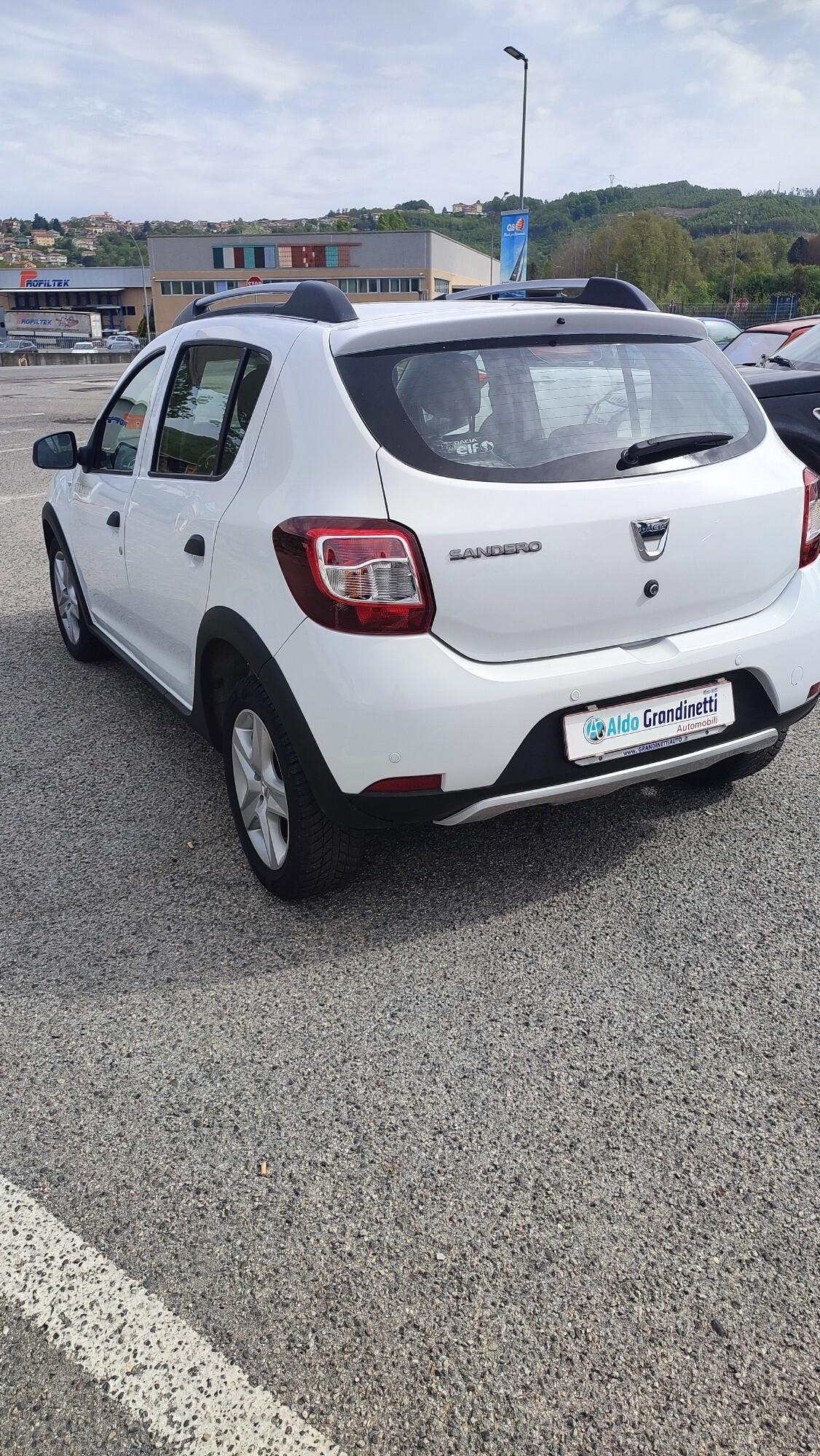 DACIA SANDERO STEPWAY 1.5 DCI 90 CV