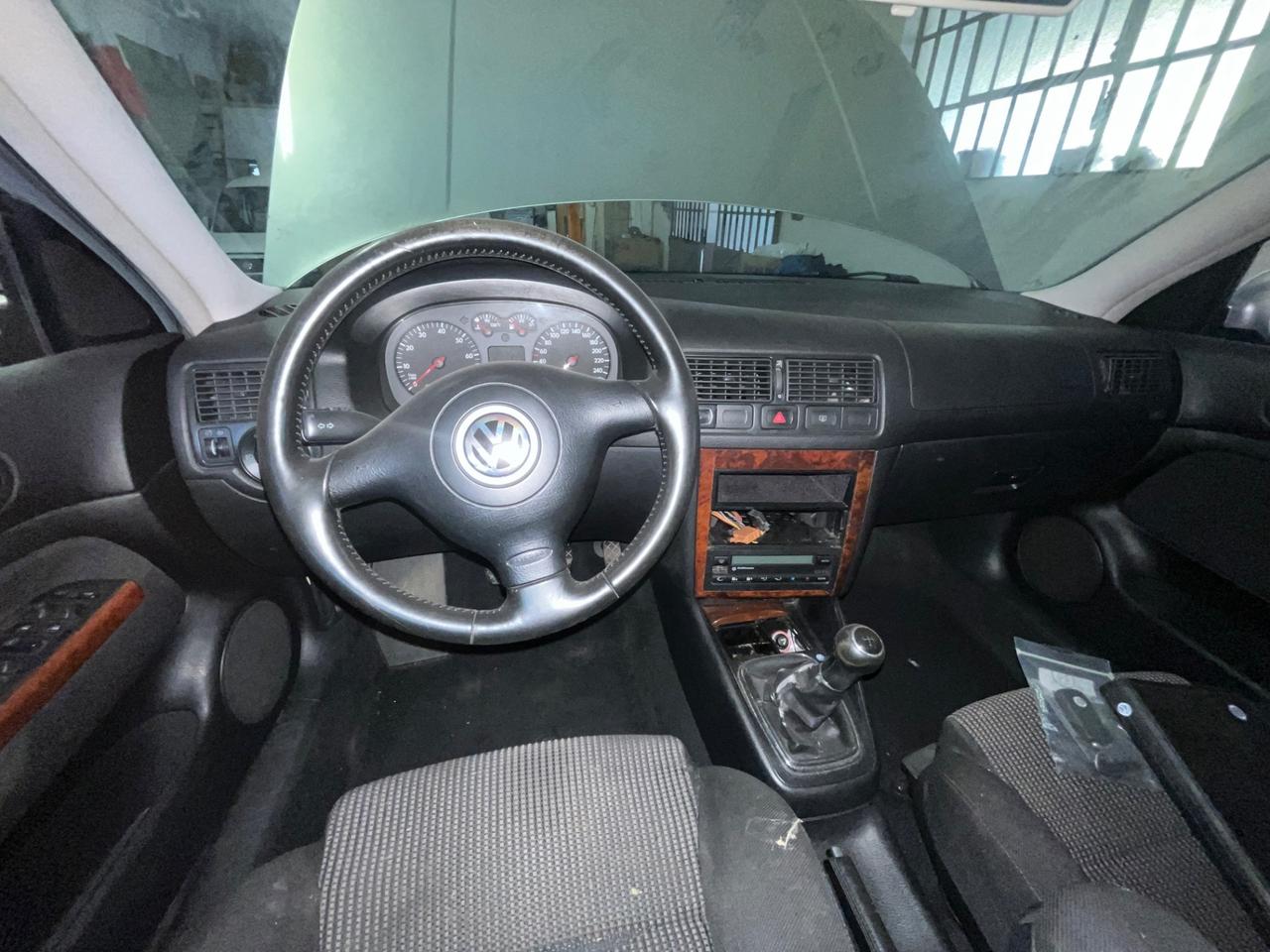 Volkswagen Golf 1.6 16V cat 5 porte Highline LEGGERE BENE