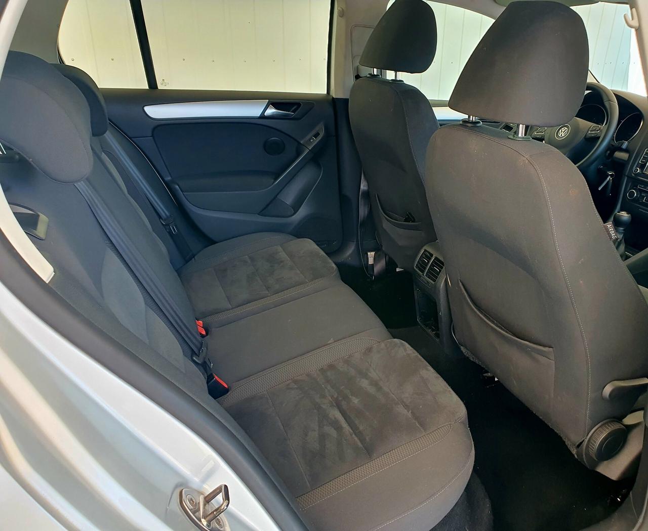 Volkswagen Golf 1.4 BENZ. - 2010 - KM. 164.000