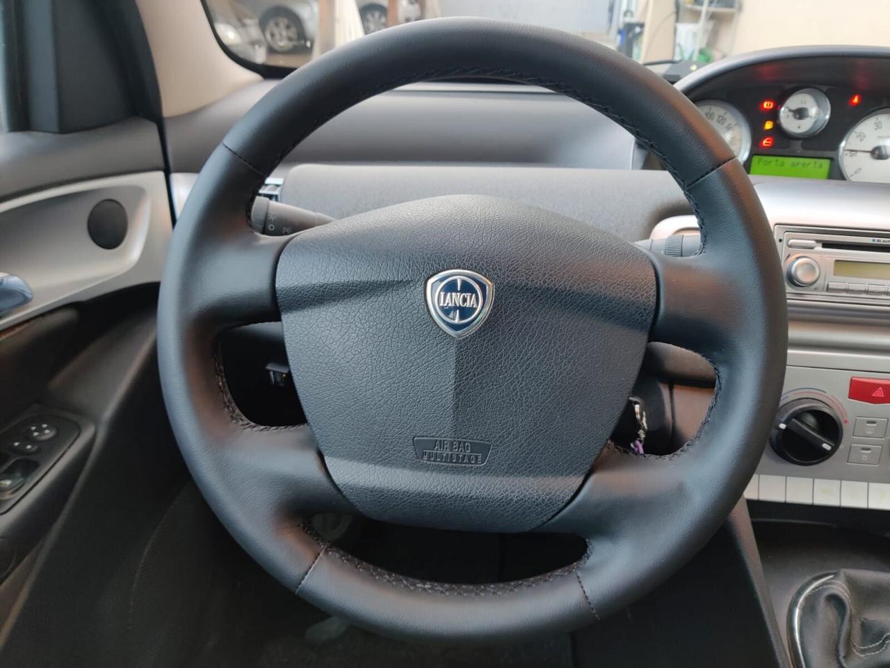 Lancia Ypsilon Benz/GPL