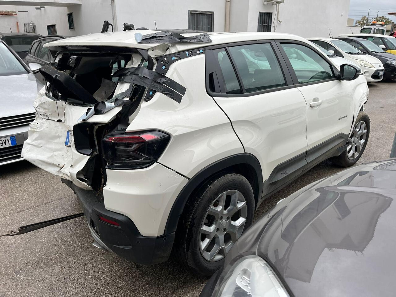 Jeep Avenger 1.2 Turbo 100 CV MHEV Summit