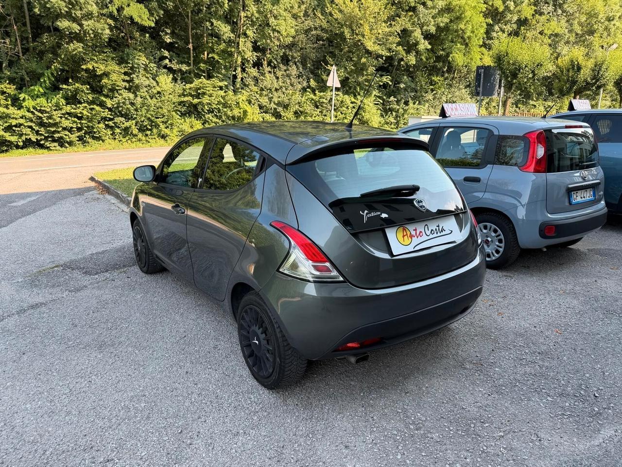 Lancia Ypsilon 1.2 69 CV 5 porte Platinum