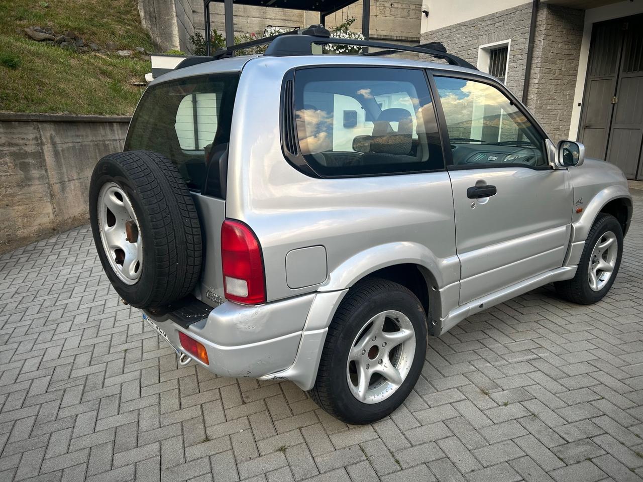 Suzuki Grand Vitara 1.6i 16V cat 3 porte