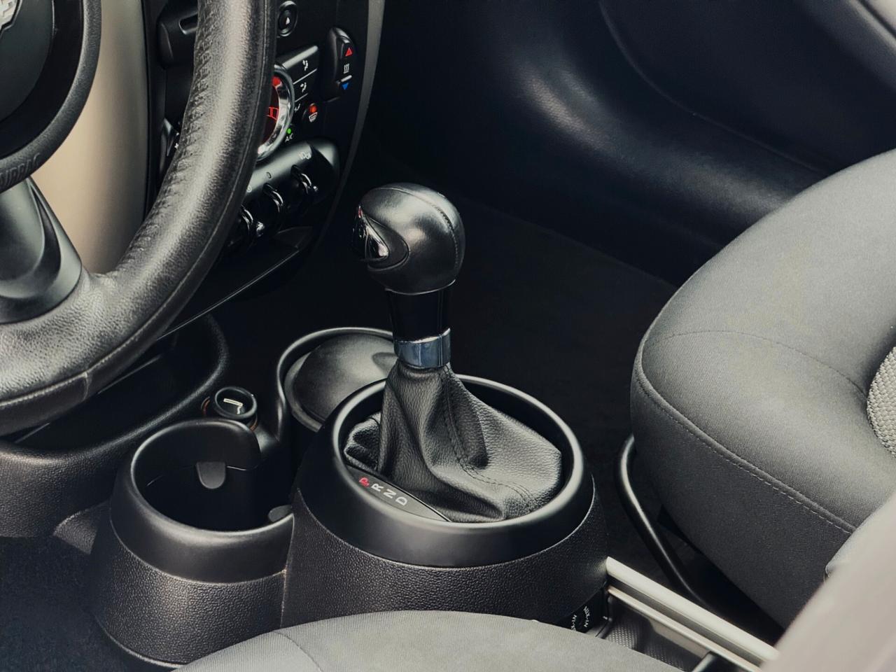 MINI Cooper D Countryman 2.0D Automatic 111CV XENON