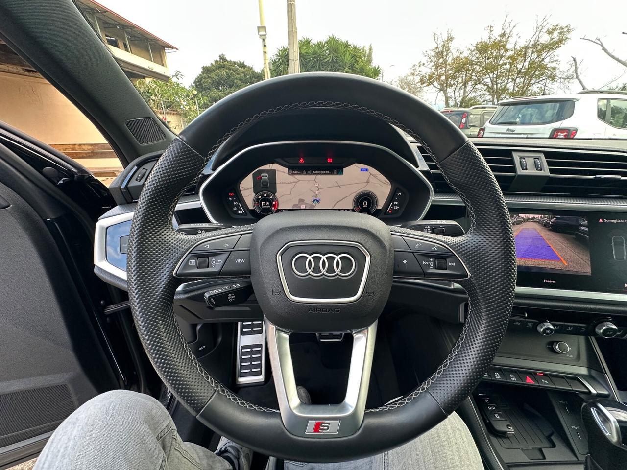 Audi Q3 SPB 40 TDI quattro S tronic Identity Black