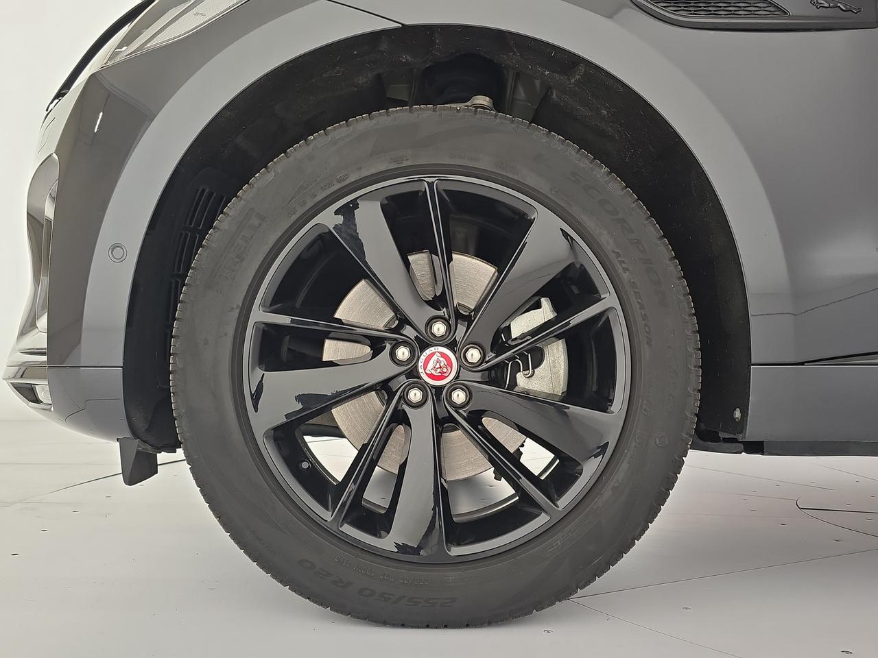 Jaguar F-Pace 2.0d i4 mhev r-dynamic s awd 204cv auto