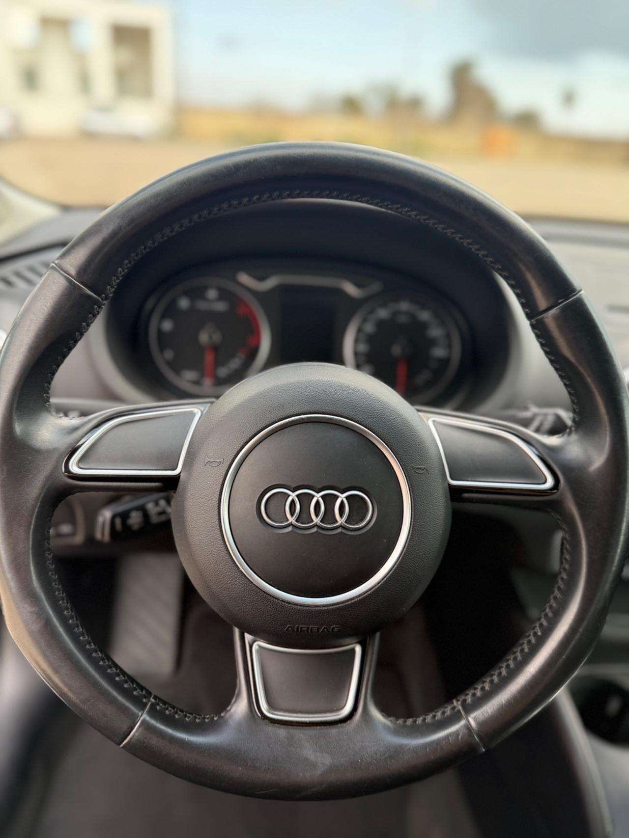 Audi A3 1.6 TDI clean diesel S tronic Ambition