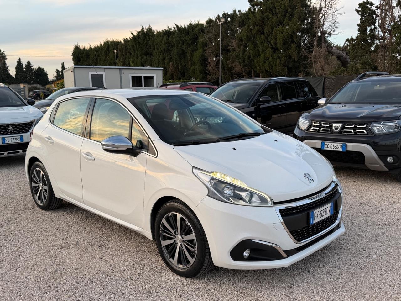 Peugeot 208 BlueHDi 75 5 porte Allure