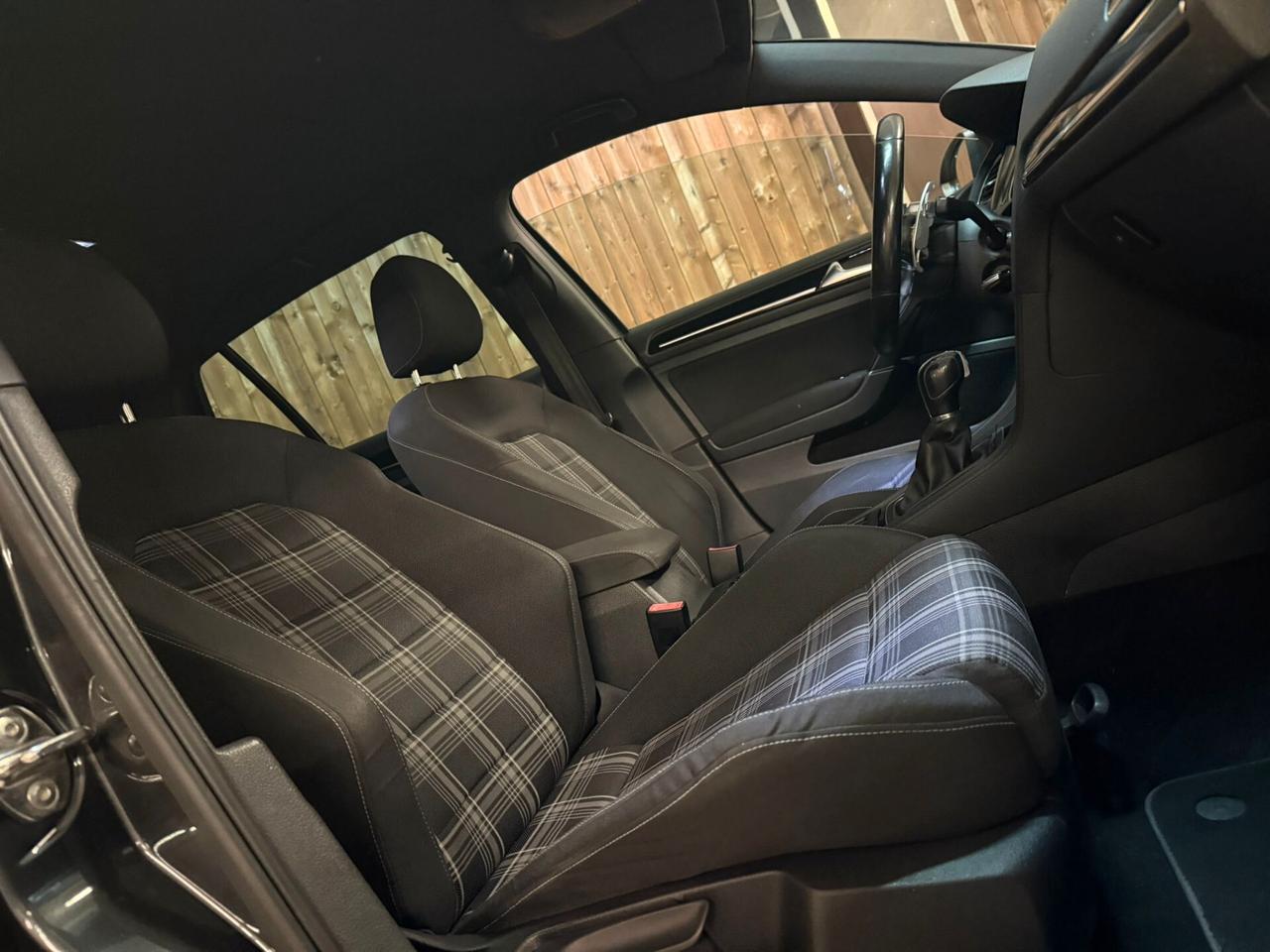 Volkswagen Golf 7 GTD DSG 2.0 Tdi 184Cv